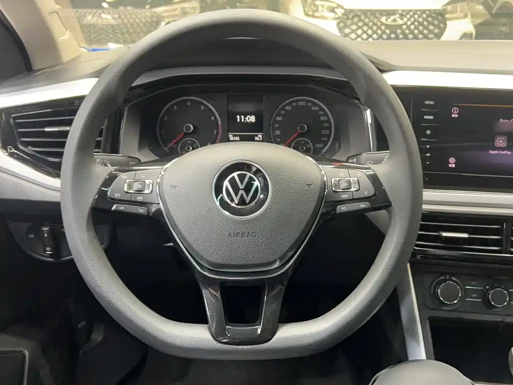 Volkswagen Polo — миниатюра 12