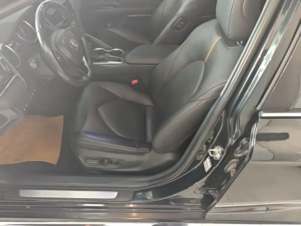 Toyota Camry — миниатюра 15