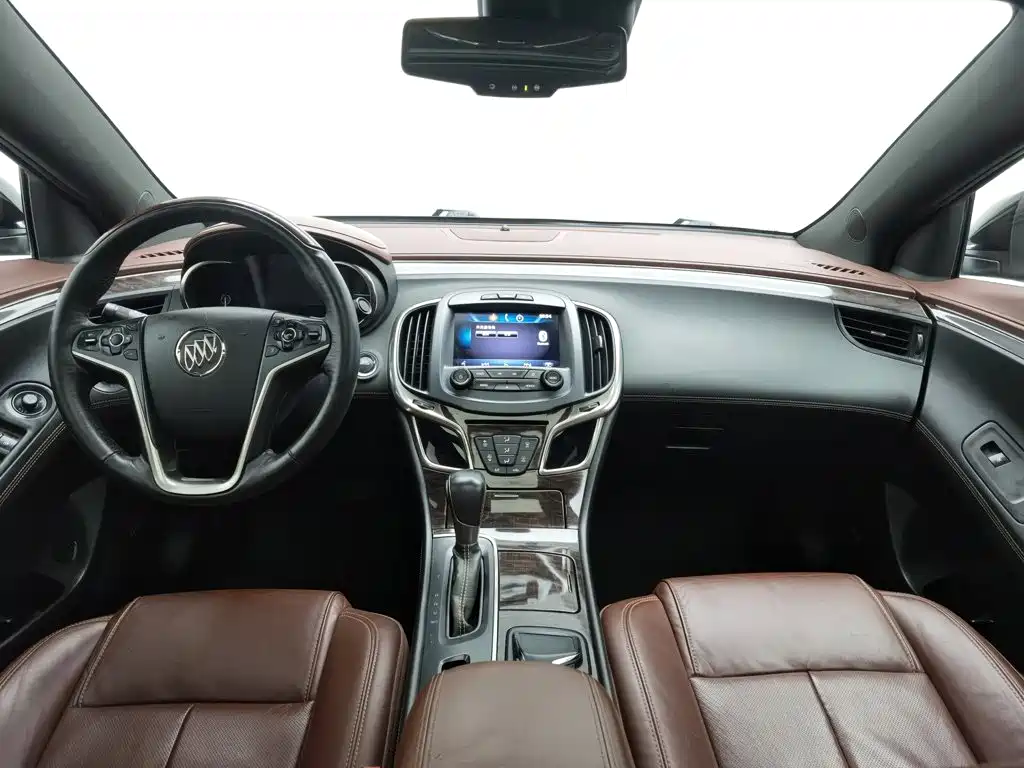 Buick LaCrosse — миниатюра 5