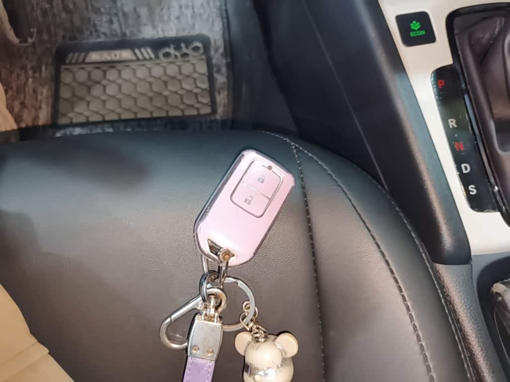 Honda Fit 1.5 л 2022 г. Белый, пробег 32800 км