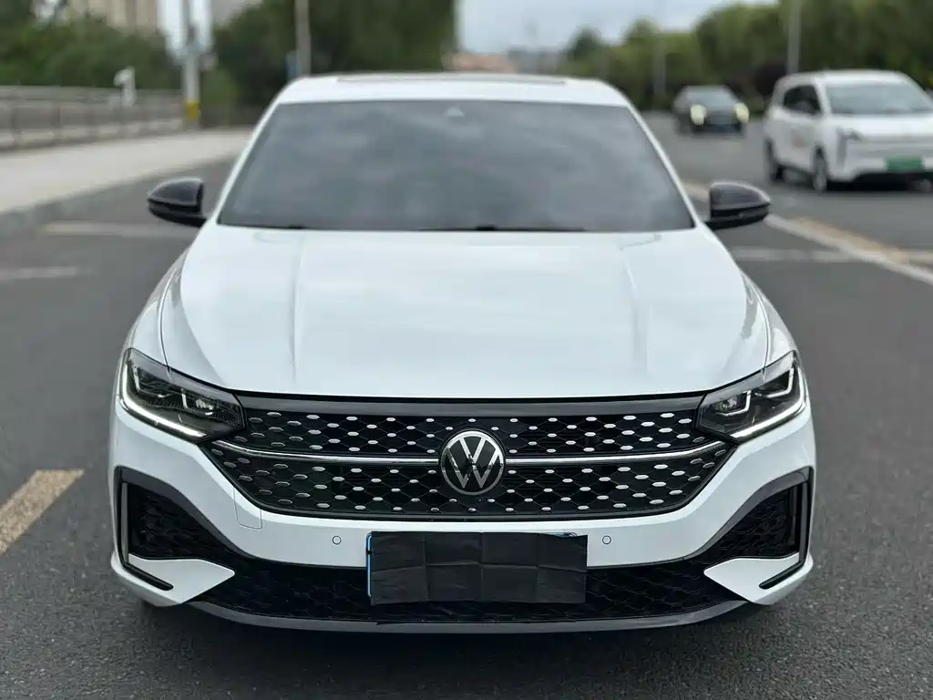 Volkswagen Lavida — миниатюра 2