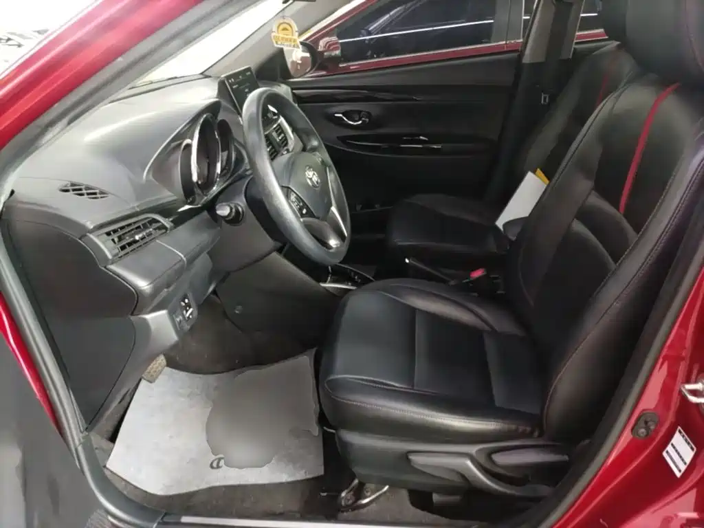 Toyota Yaris L — миниатюра 15
