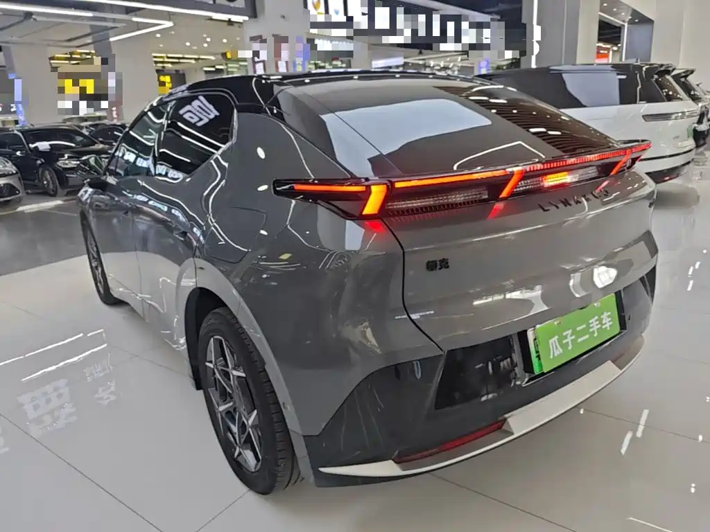 Lynk & Co 20 — миниатюра 5
