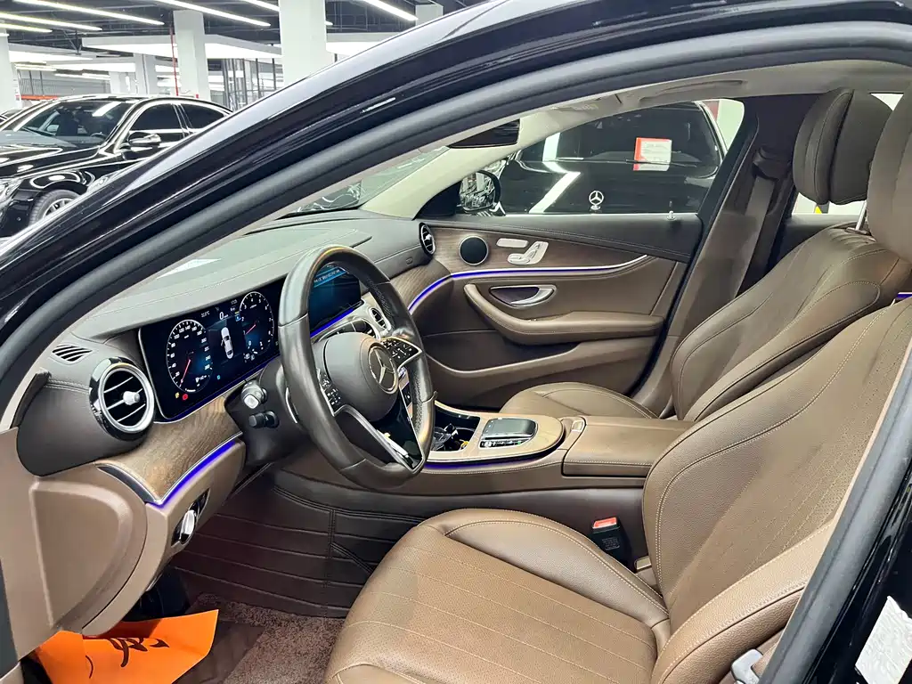 Mercedes-Benz E-Class — миниатюра 4