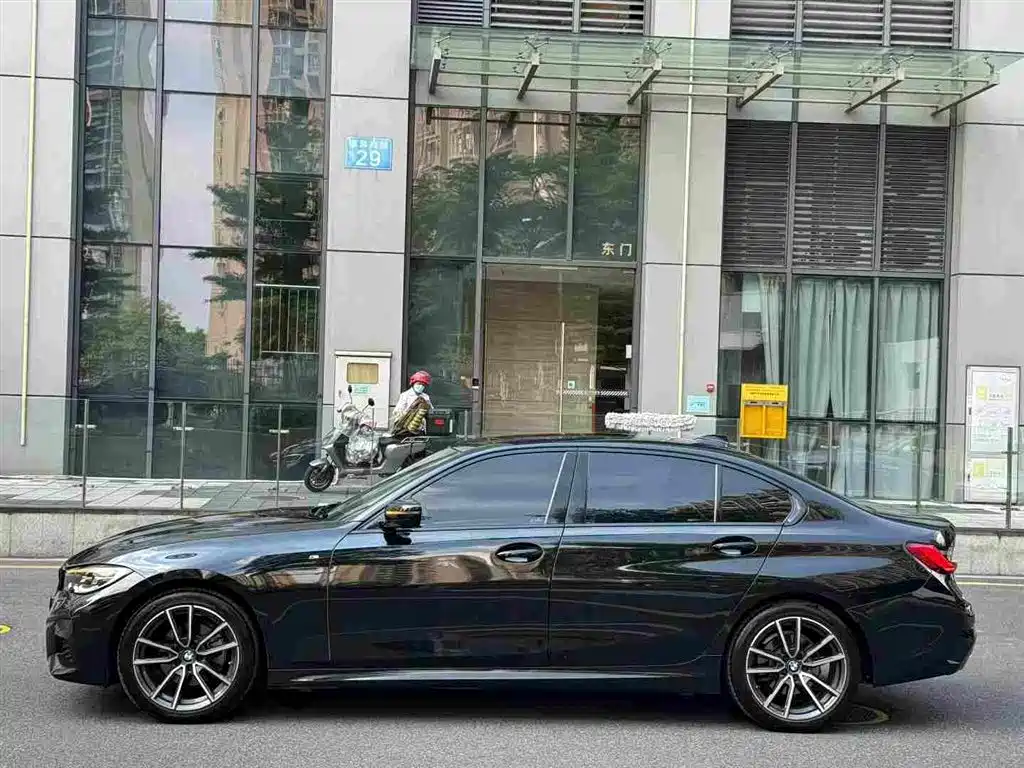 BMW 3 Series — миниатюра 2