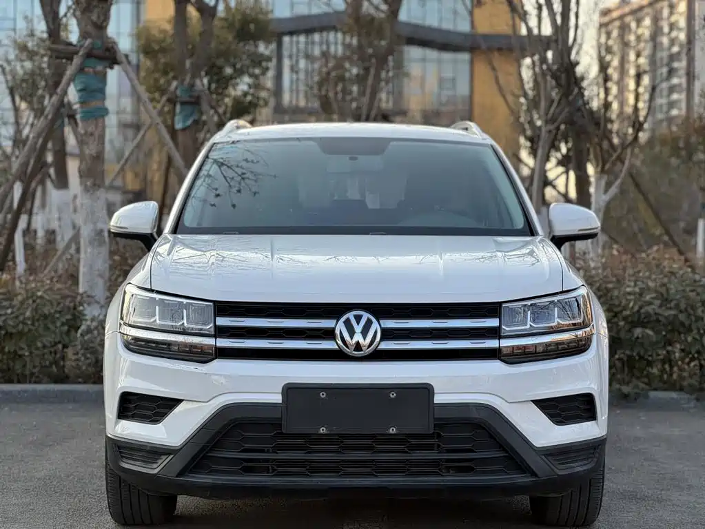 Volkswagen Tharu — миниатюра 2
