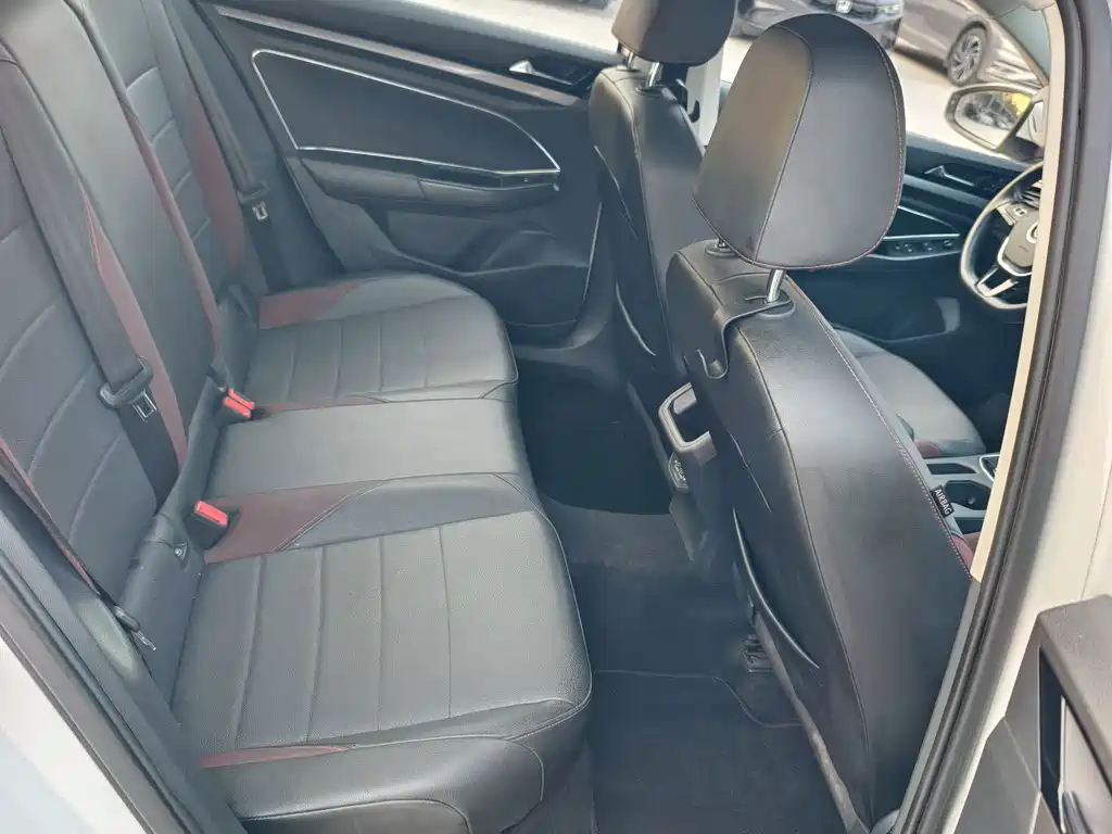 Volkswagen Bora — миниатюра 9