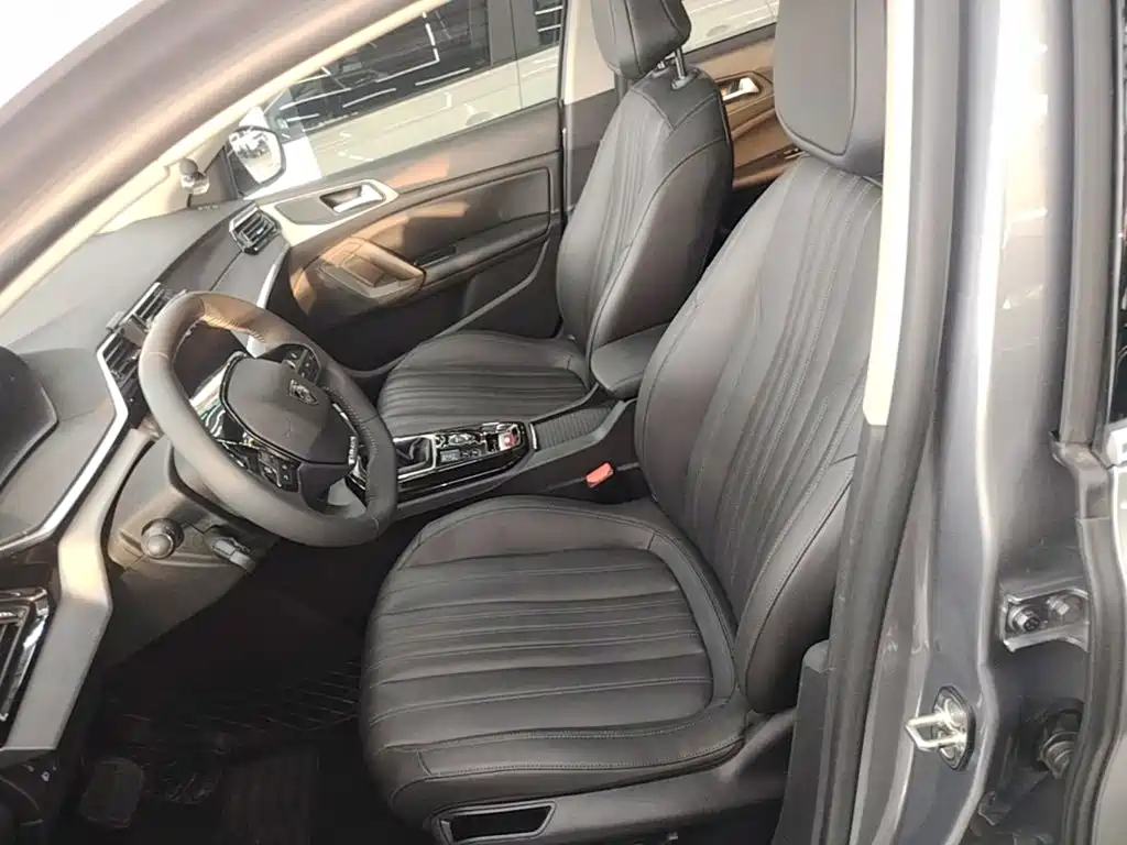 Peugeot 408 — миниатюра 15