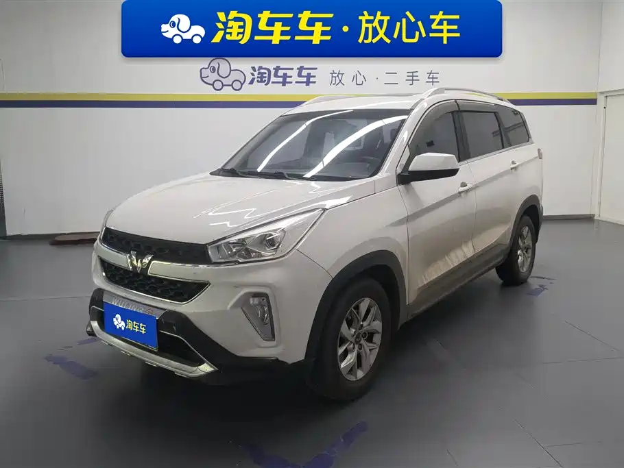 Купить Wuling Hongguang S3