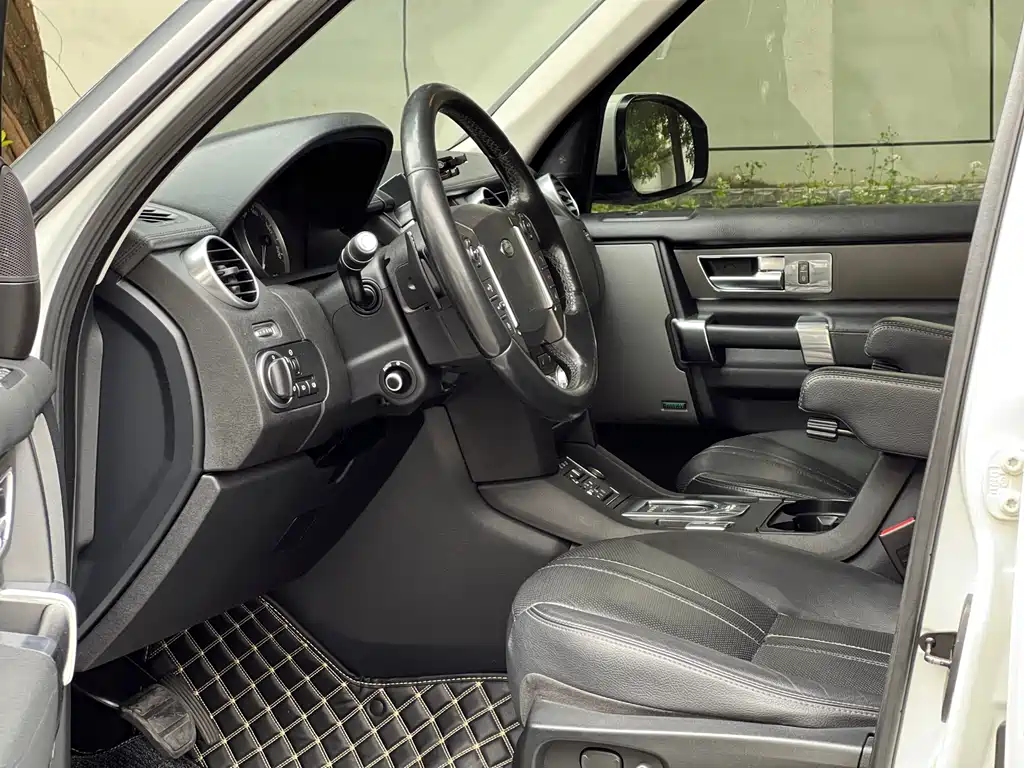 Land Rover Discovery 2016 3.0 SC V6 HSE
