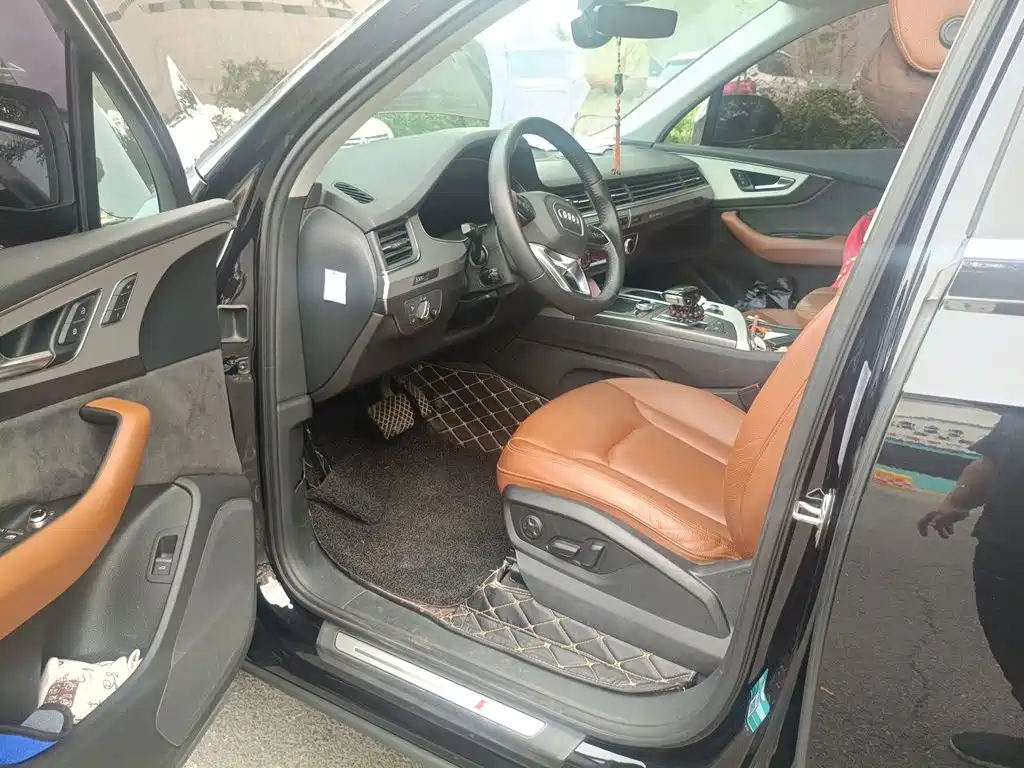 Audi Q7 — миниатюра 17