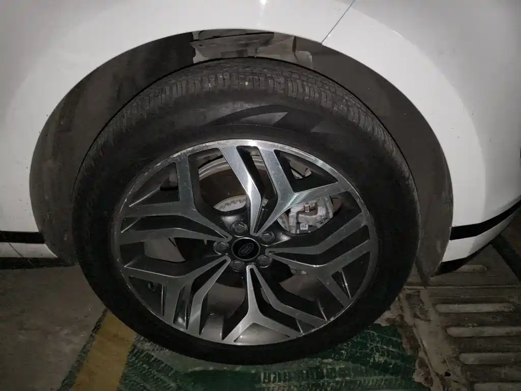 Land Rover Evoque PHEV — миниатюра 26