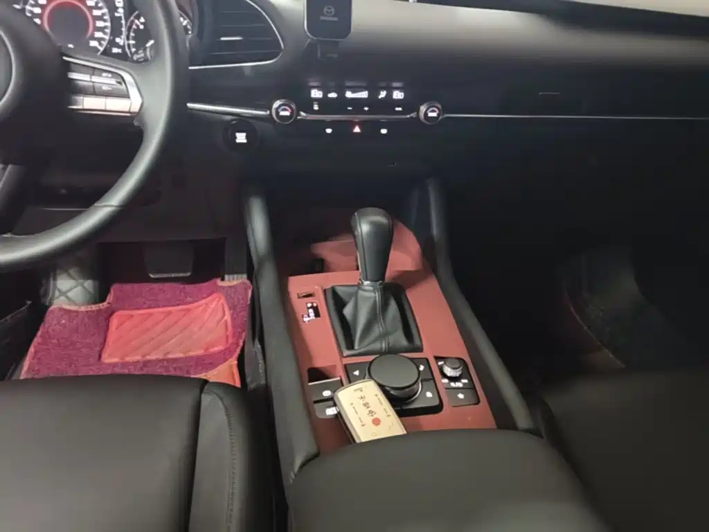Mazda 3 Axela — миниатюра 14