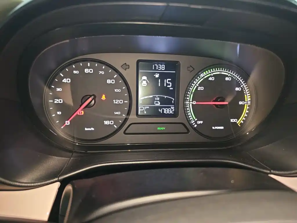 Roewe Clever — миниатюра 12