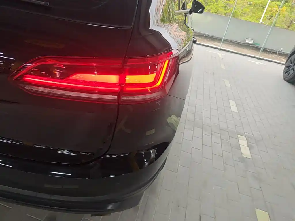 Volkswagen Touareg — миниатюра 8
