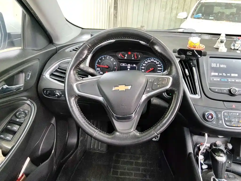 Chevrolet Malibu XL — миниатюра 3