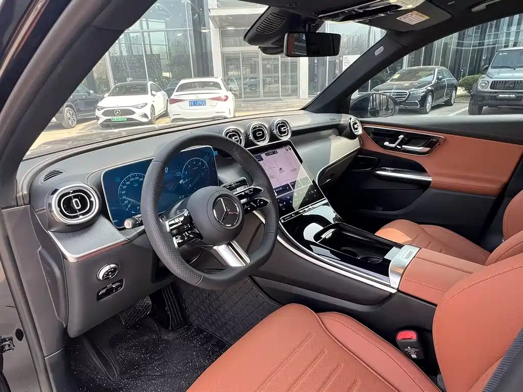 Mercedes-Benz GLC 2024 GLC 260 L 4MATIC Luxury 7 мест