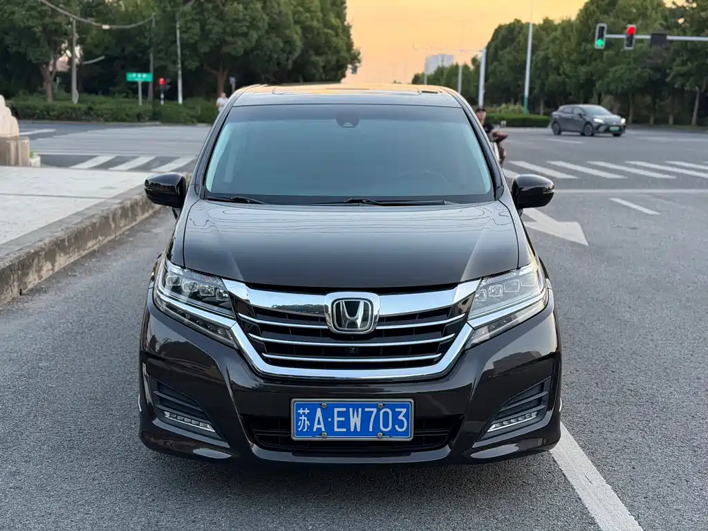 Honda Elysion — миниатюра 2