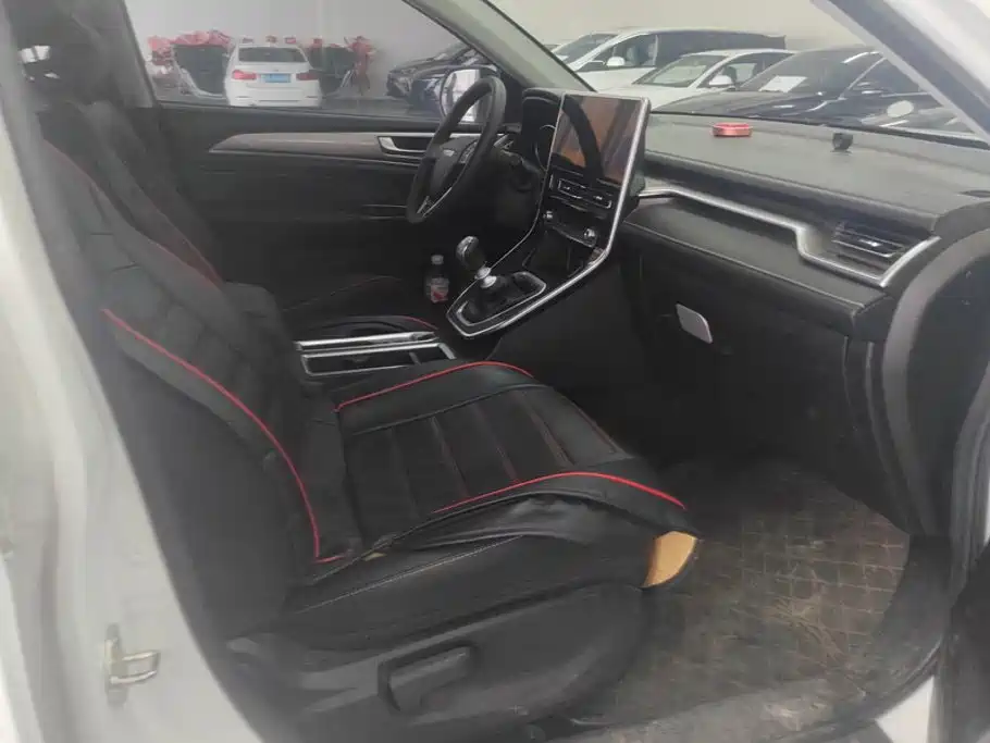 Haval M6 — миниатюра 8