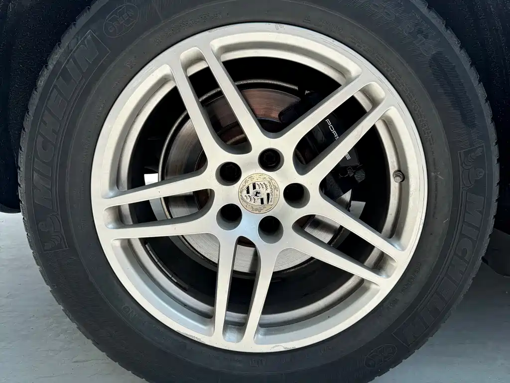 Porsche Macan — миниатюра 13