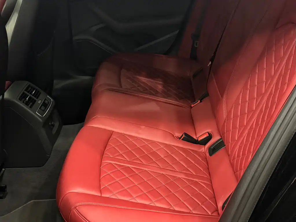 Audi S4 — миниатюра 9