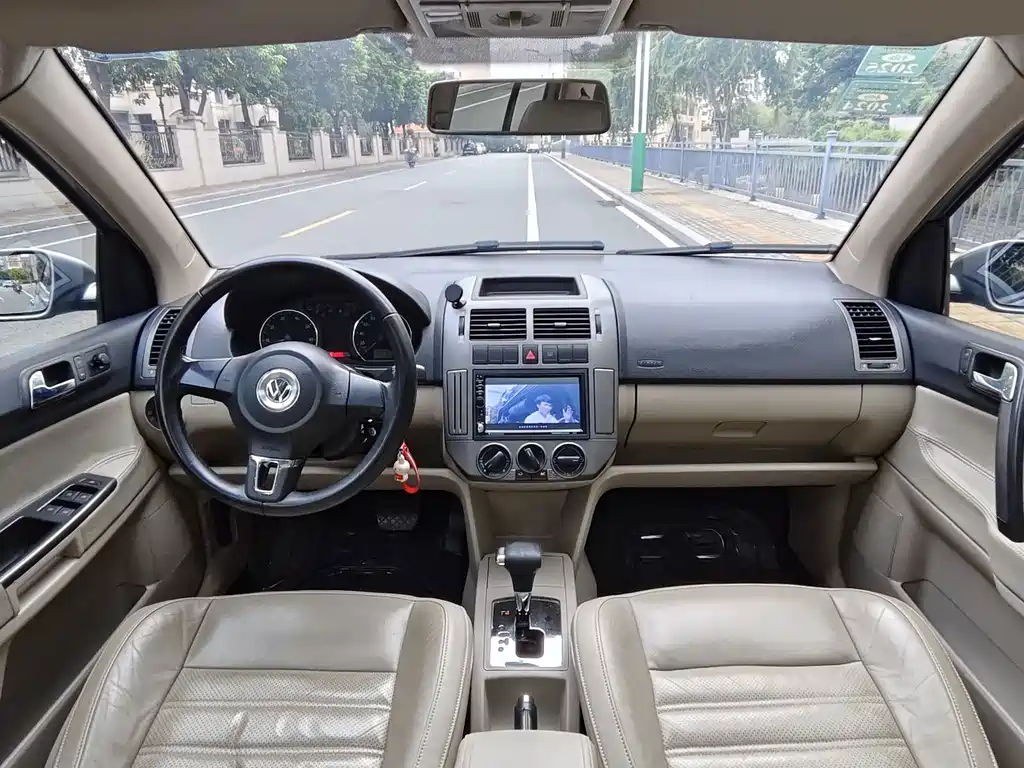Volkswagen Polo — миниатюра 12