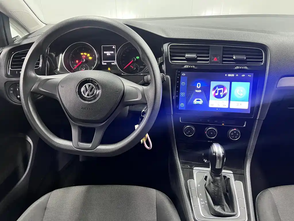 Volkswagen Golf — миниатюра 12