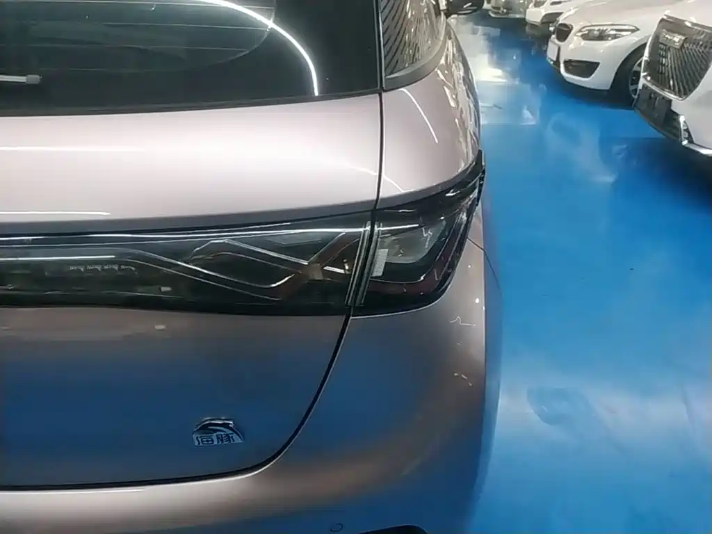 BYD Dolphin — миниатюра 8