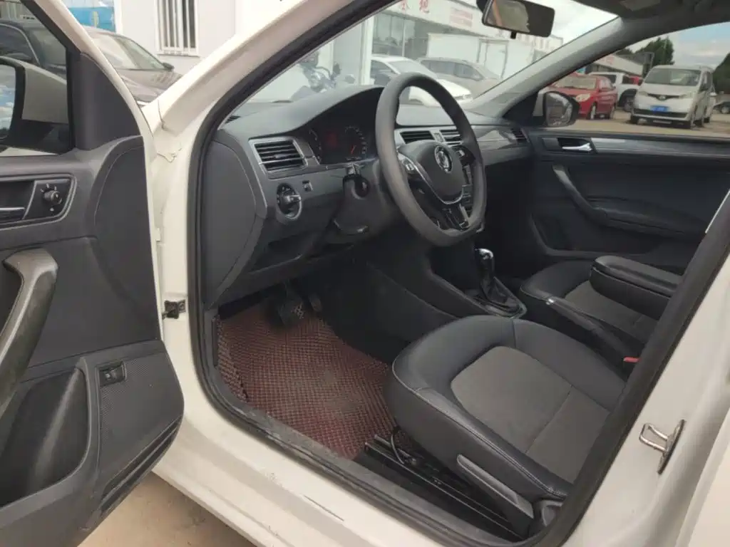 Volkswagen Santana — миниатюра 16