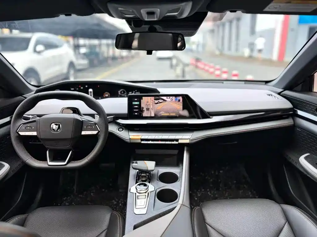 Changan UNI-V — миниатюра 6