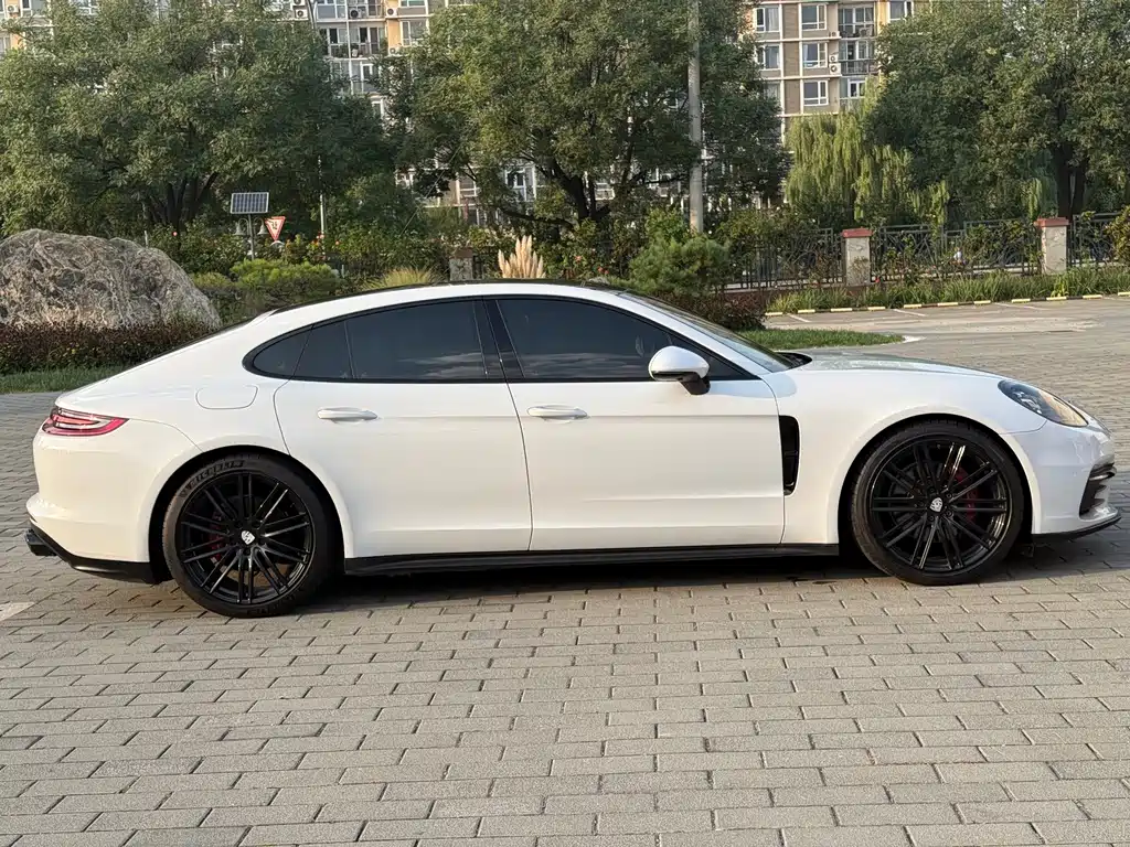 Porsche Panamera — миниатюра 8