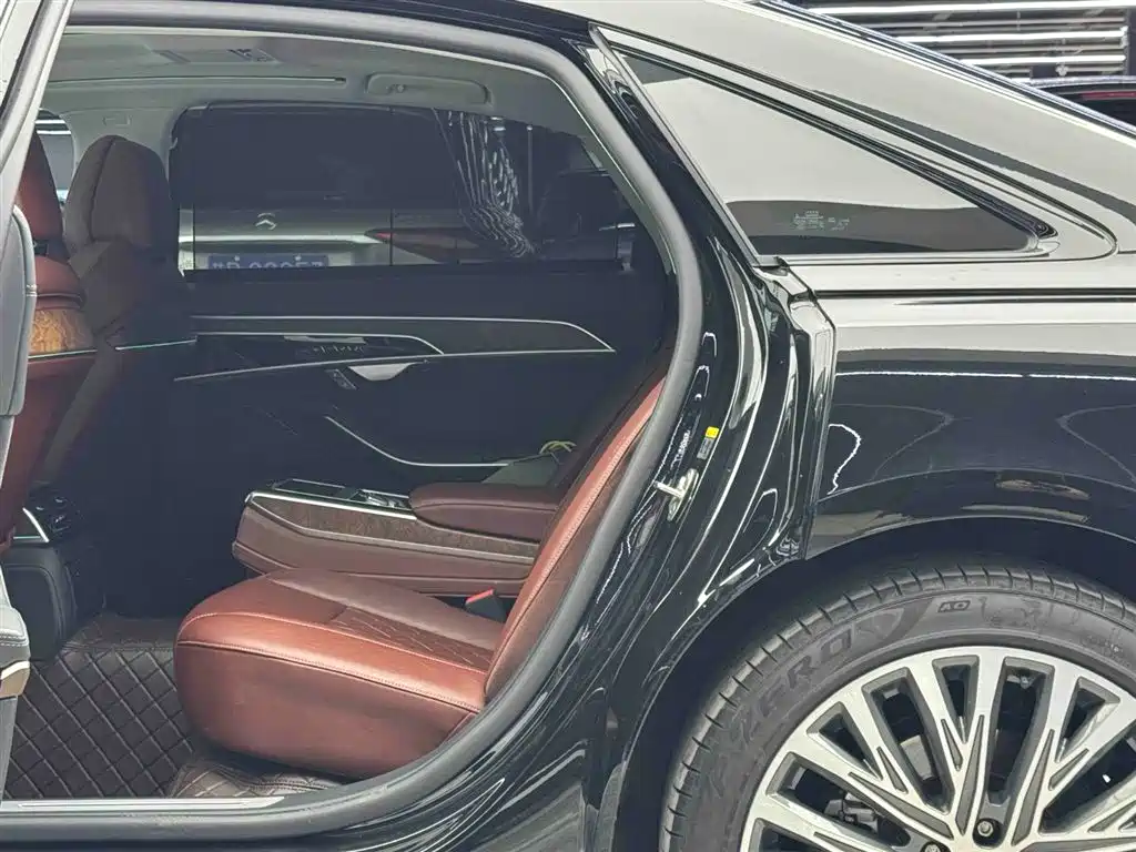 Audi A8 2023 A8L 50 TFSI quattro Premium