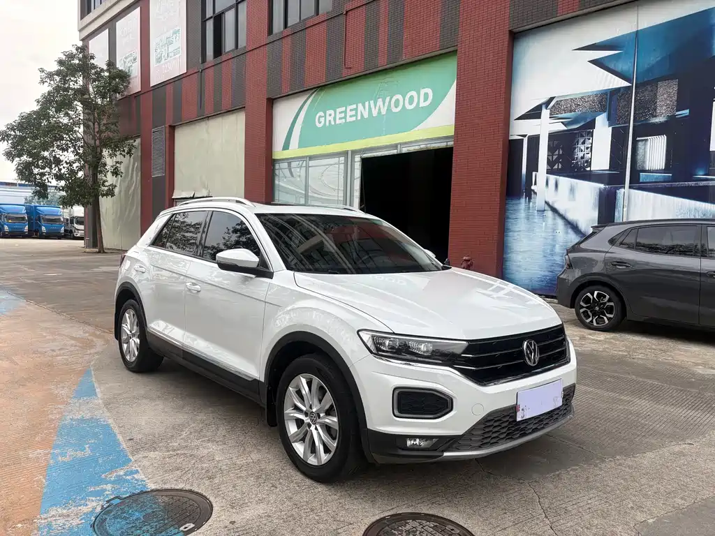 Volkswagen T-Roc — миниатюра 3