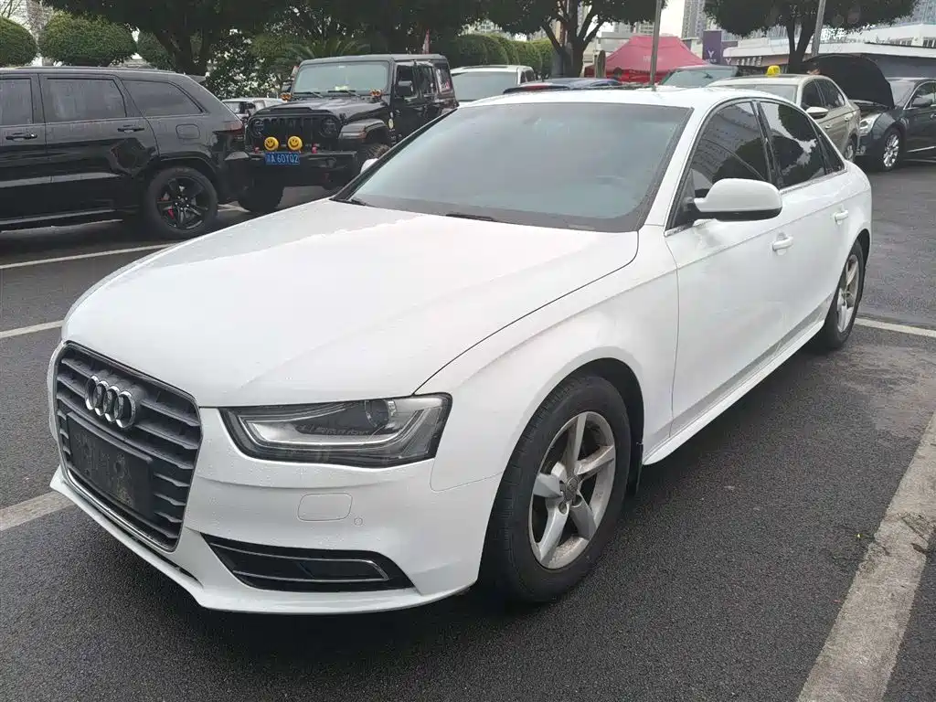 Audi A4L 2015