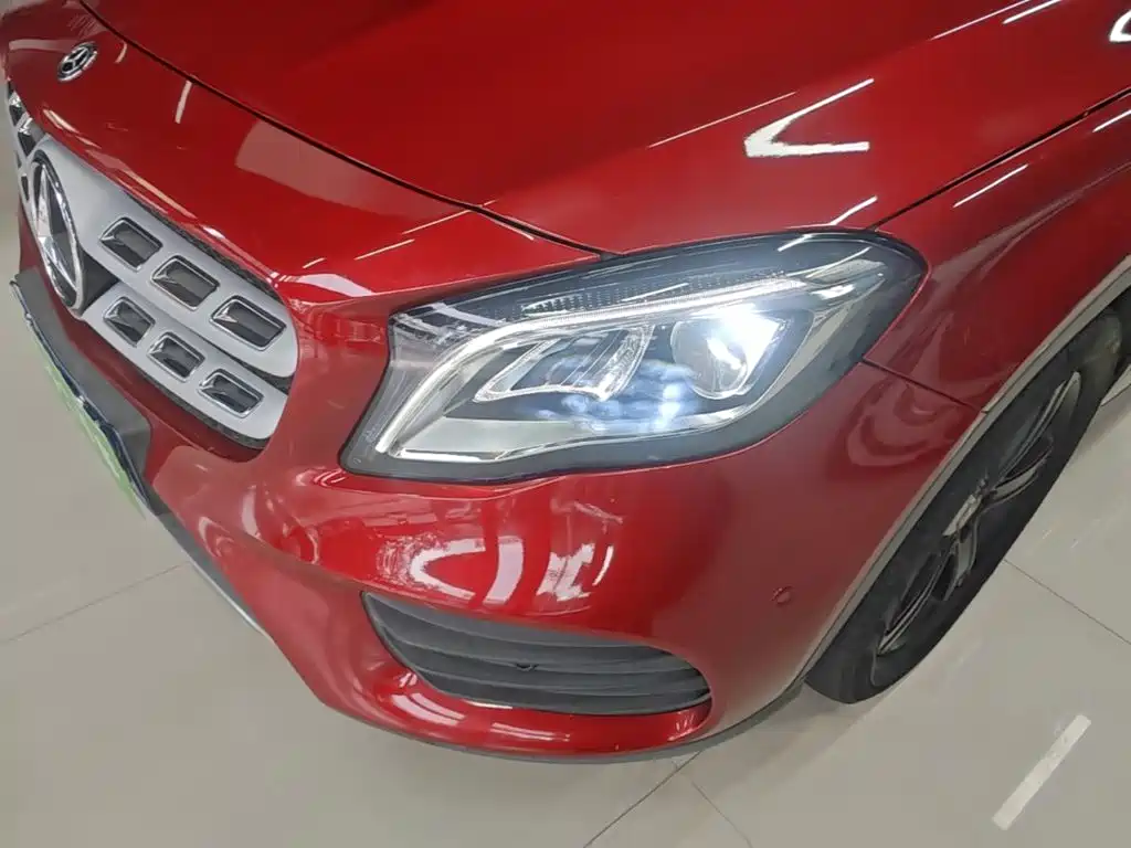 Mercedes-Benz GLA — миниатюра 24