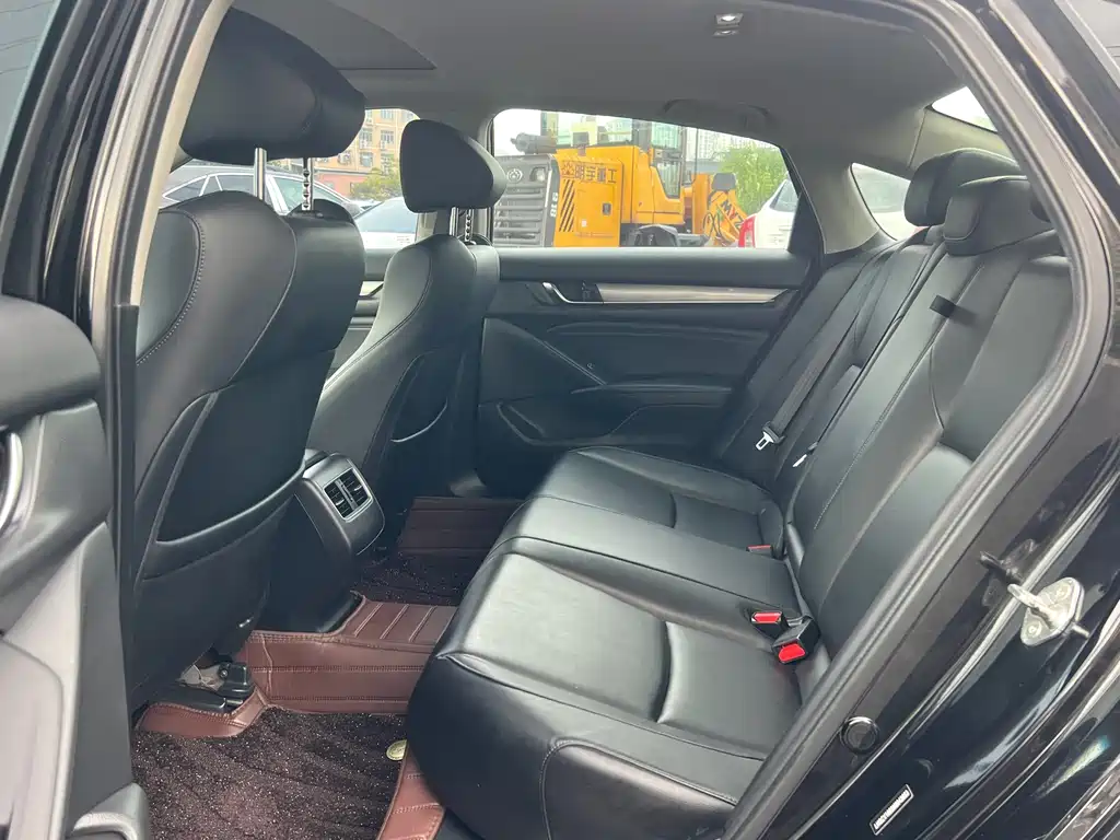 Honda Accord — миниатюра 20