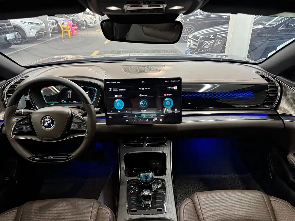 BYD Han — миниатюра 12