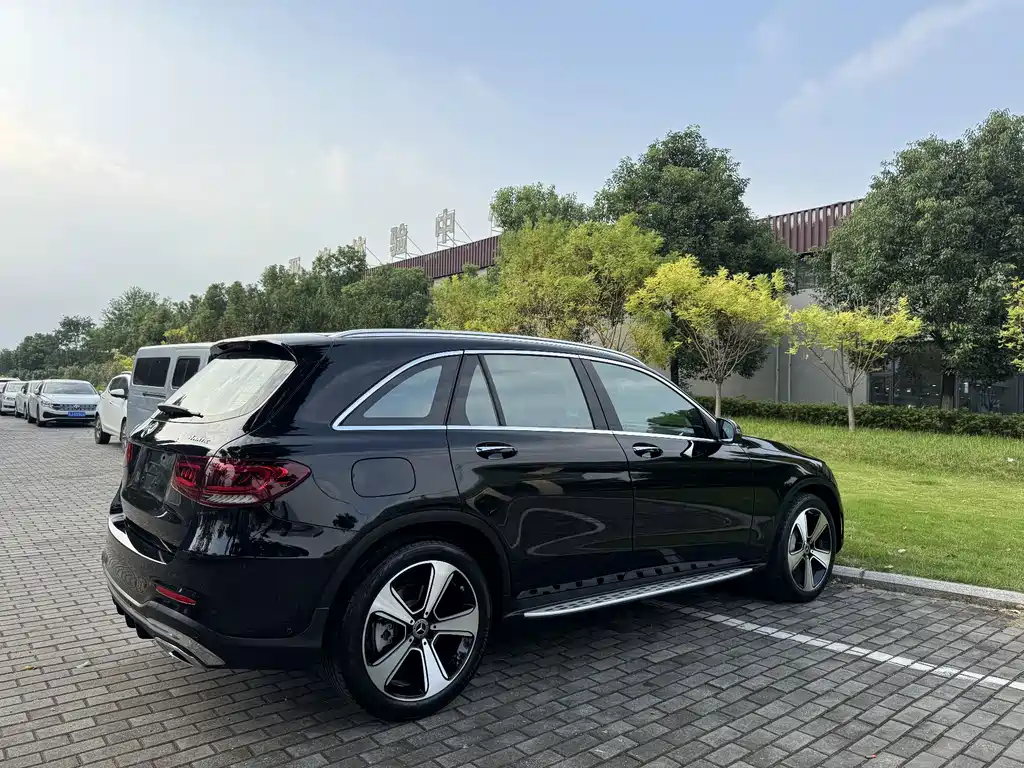 Mercedes-Benz GLC — миниатюра 9
