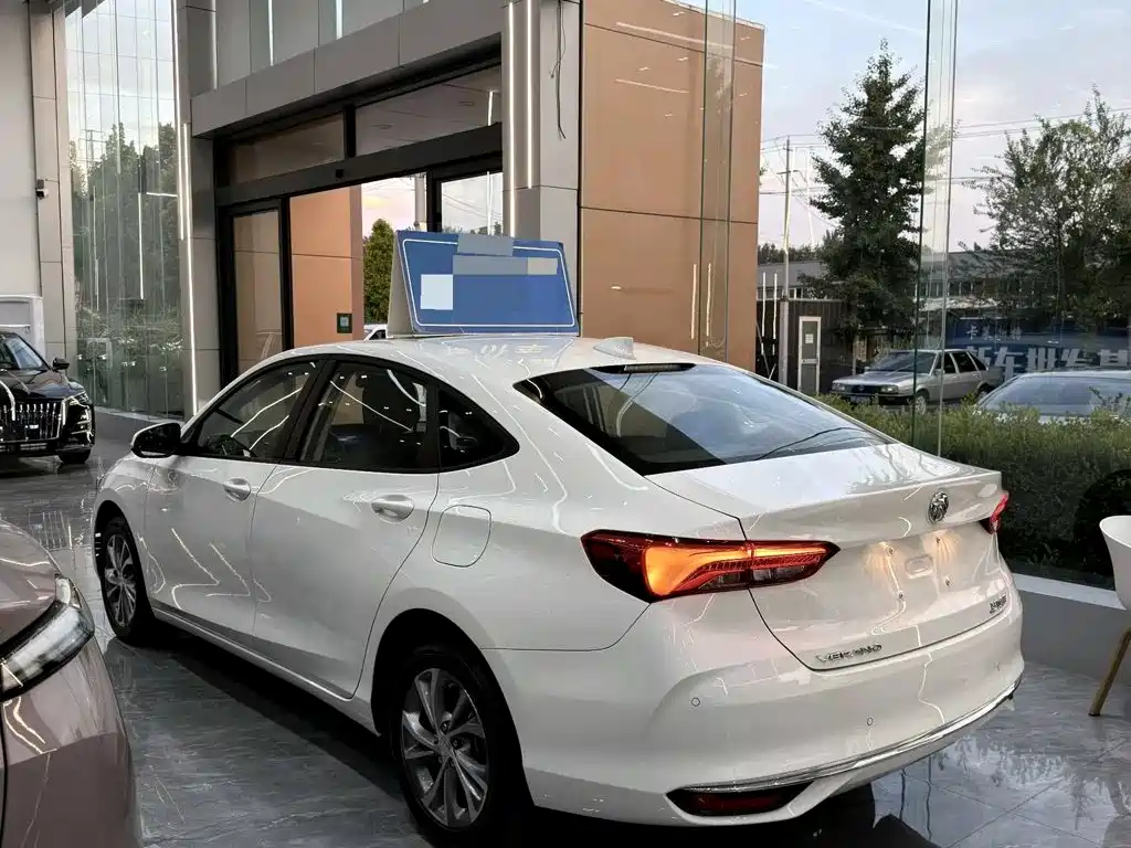 Buick Verano — миниатюра 15