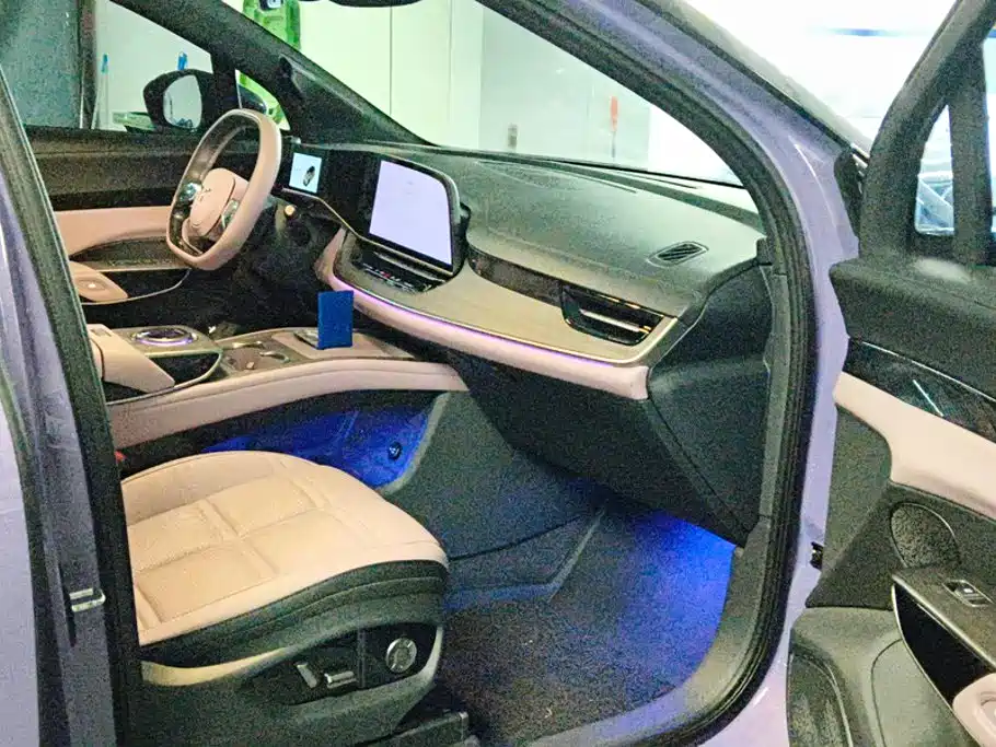 Hongqi Hongqi Tiangong 08 — миниатюра 8