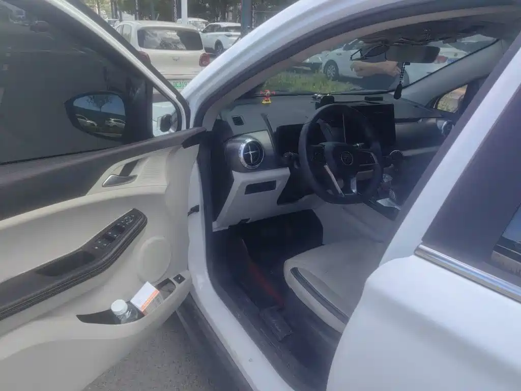 BYD Yuan Pro — миниатюра 17