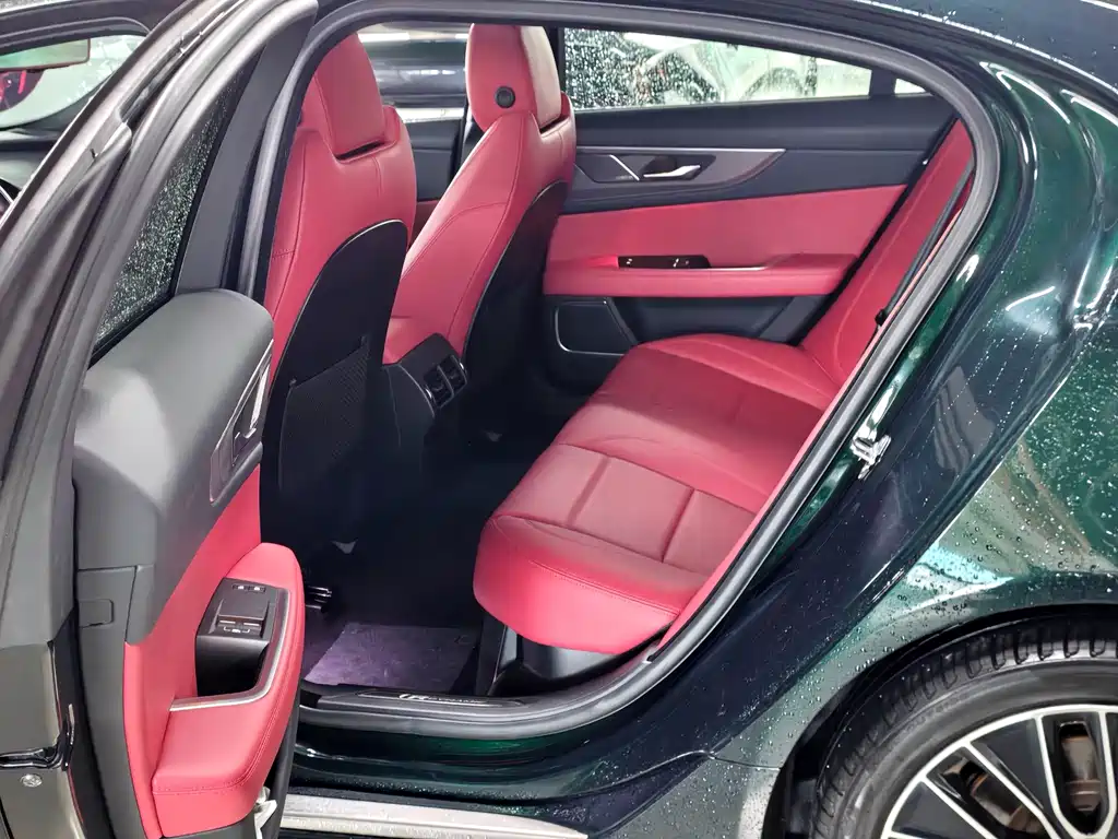 Jaguar XEL — миниатюра 5