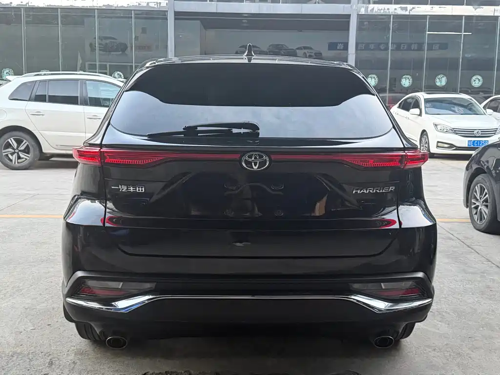 Toyota Harrier — миниатюра 7