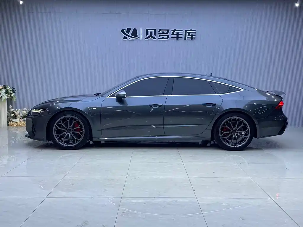 AUDI  A7