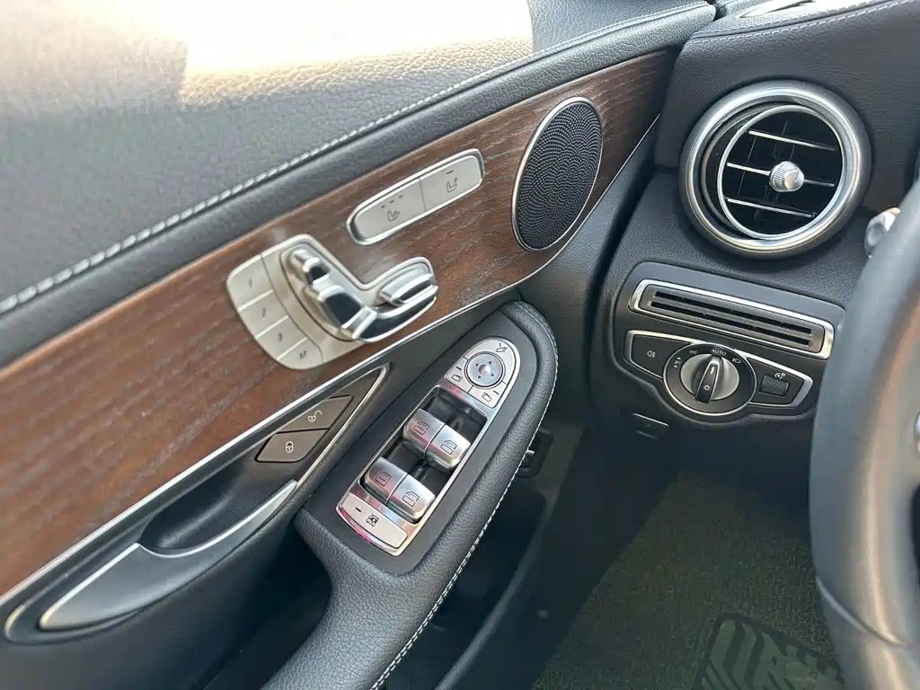 Mercedes-Benz GLC — миниатюра 20