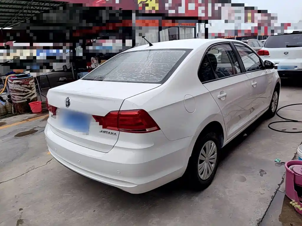 Volkswagen Santana — миниатюра 7