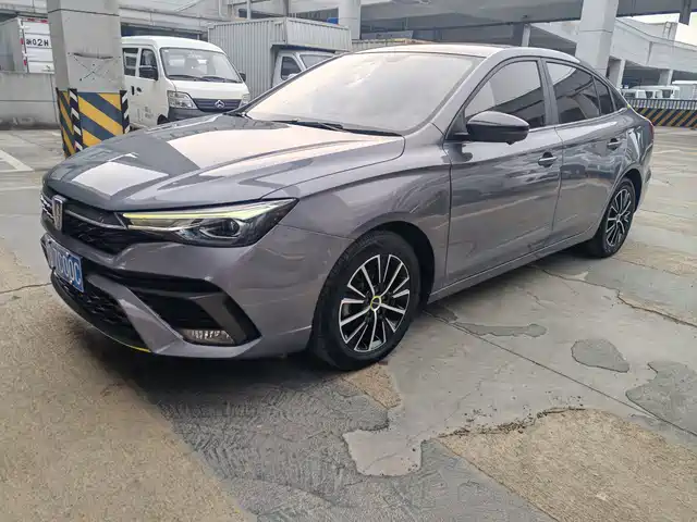 2022 Roewe i5