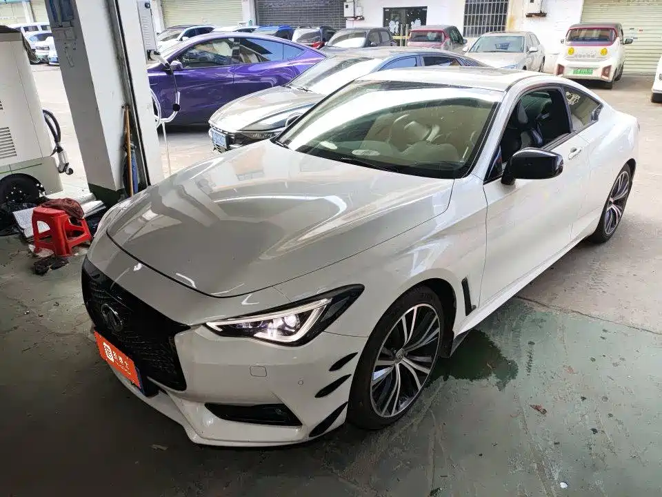 Купить Infiniti Q60
