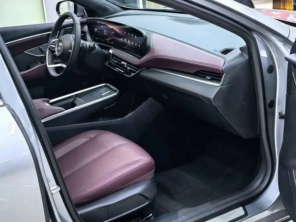 Buick LaCrosse — миниатюра 11