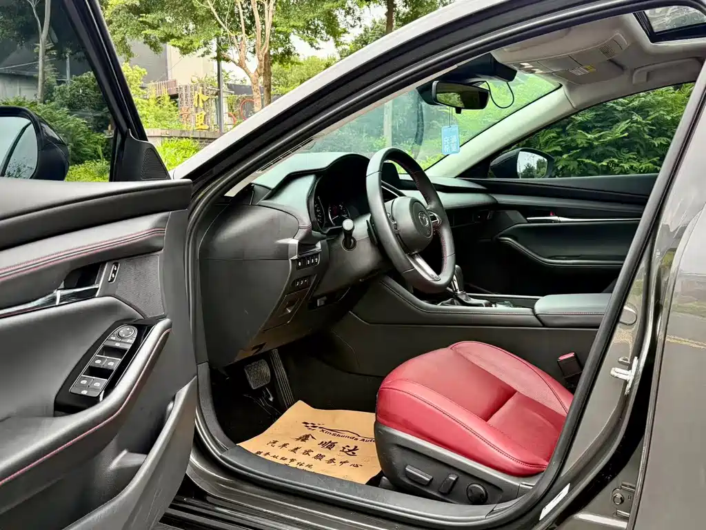 Mazda 3 Axela — миниатюра 7